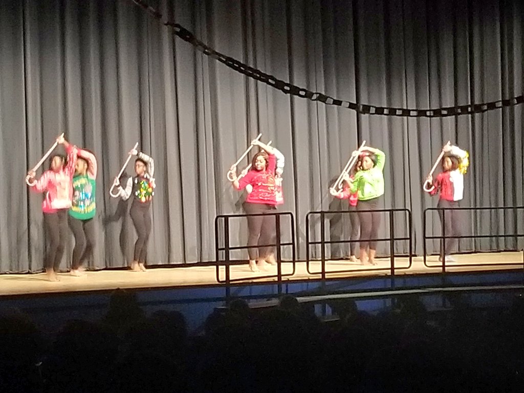 Hall_Pride's tweet photo. PHHS Winter Festival was a huge success. Thank you to all the performers and staff who participated. Have a restful break! #HallPride #celebrate #talentedstudents @PerryPtsa @CraigTReed_PHHS @hs_hall https://t.co/3C29gE9jTz