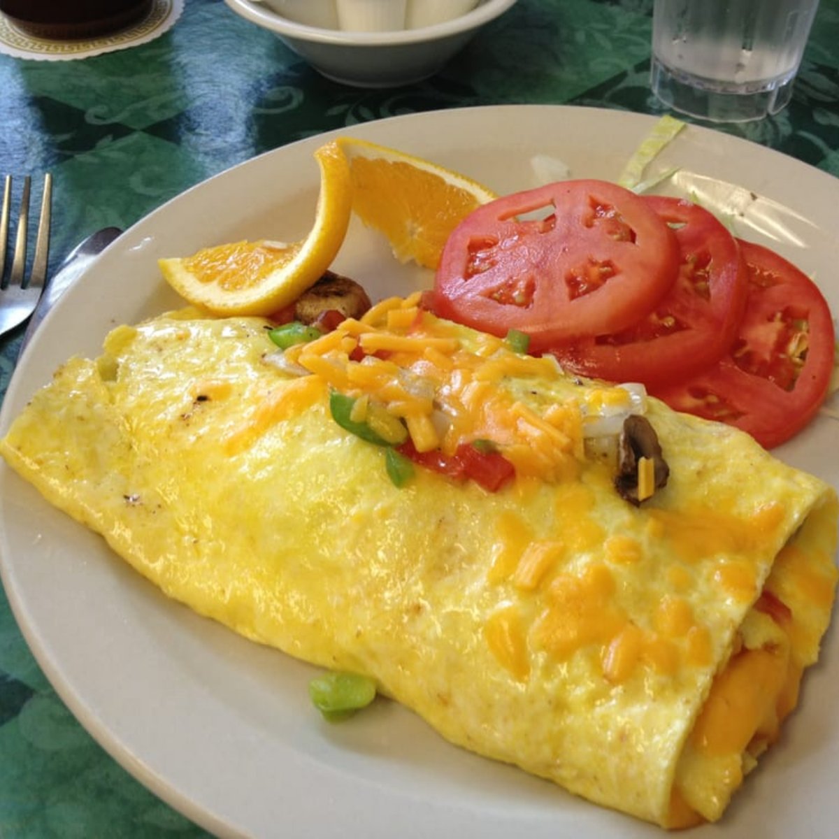 Pine Cone Cafe tweet media