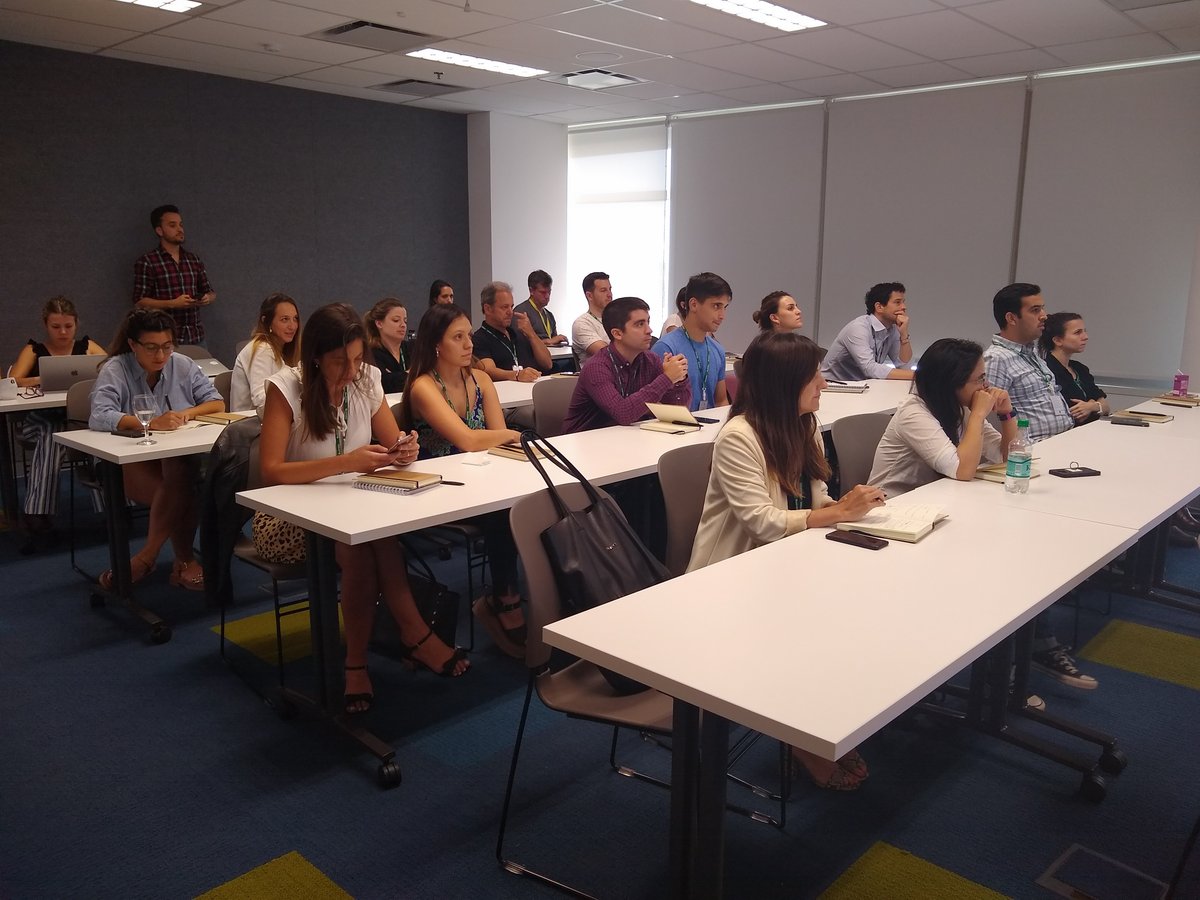 Leadaki's tweet photo. Estuvimos presentes en las oficinas de @Facebook Argentina en el #DigitalSession🙌Este encuentro fue pensado y armado para que nuestros clientes refuercen sus conocimientos sobre las últimas tendencias e insights de lo que priorizan los consumidores. #MarketingDigital #Leadaki https://t.co/iFqW3LCtWQ