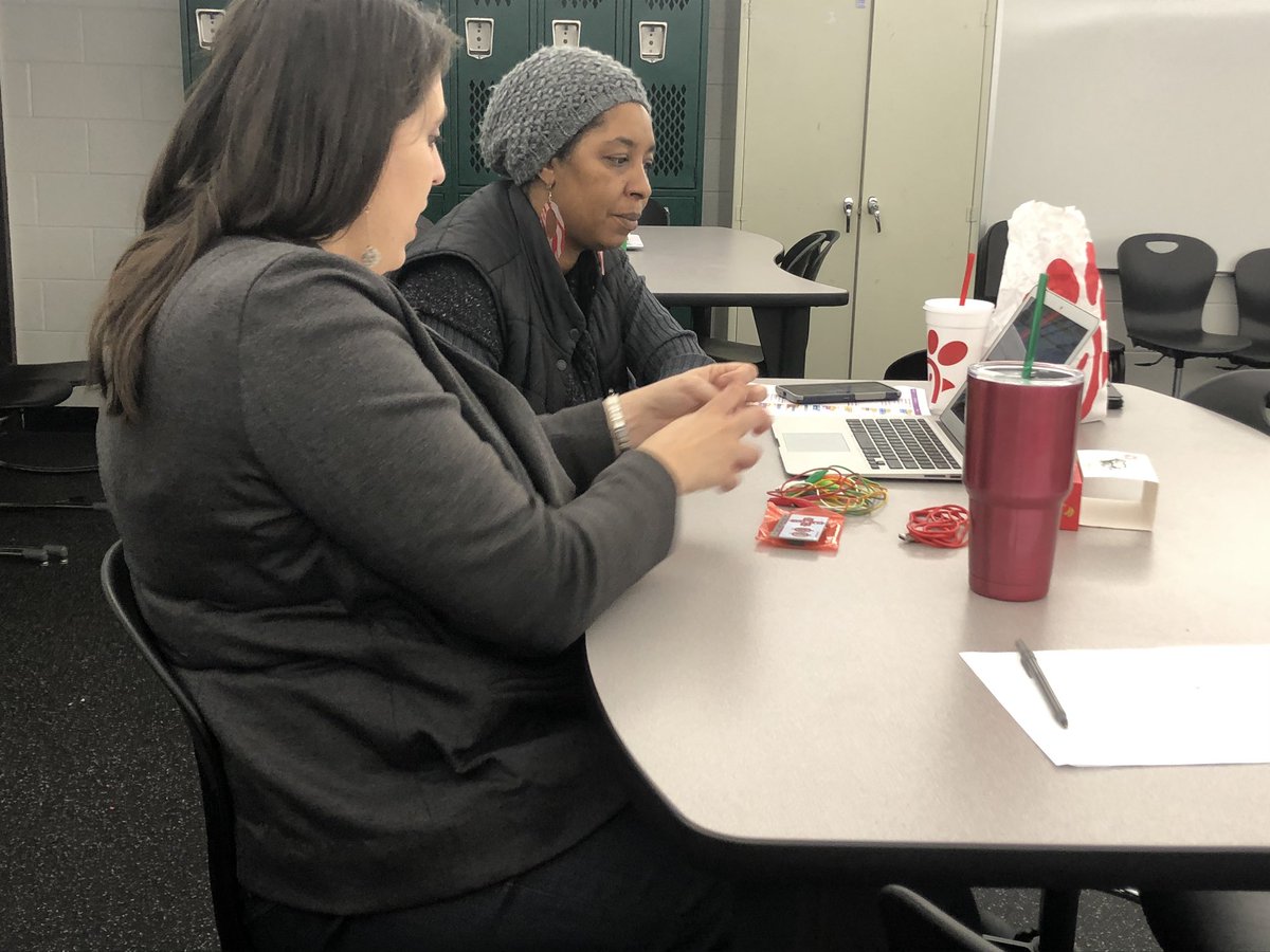 alynszymanski's tweet photo. Our dedicated teachers are learning new tech tools even on the Friday before a long break! #CCSSTEM teachers are lifelong learners! #leadlearner https://t.co/iTnNt0Xmrc