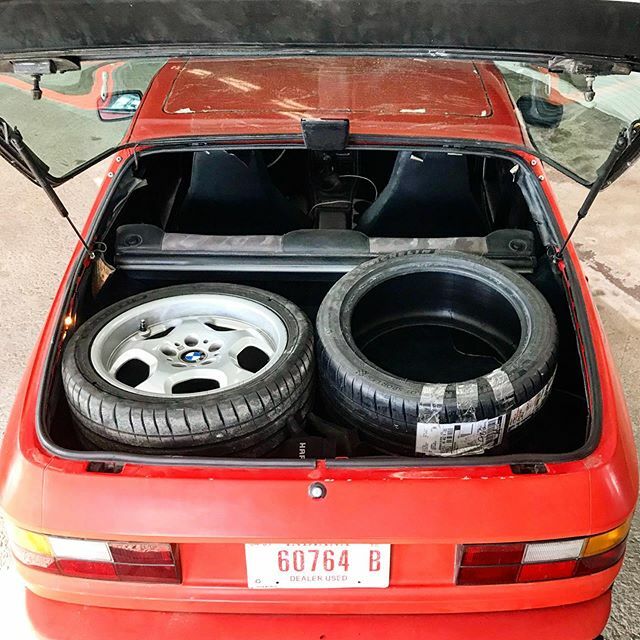 HeelTo3's tweet photo. Such a great little hauler! | #porsche #porsche924 #enthusiastautohaus https://t.co/ZNzJXnypFs https://t.co/nAyzMbU5RV