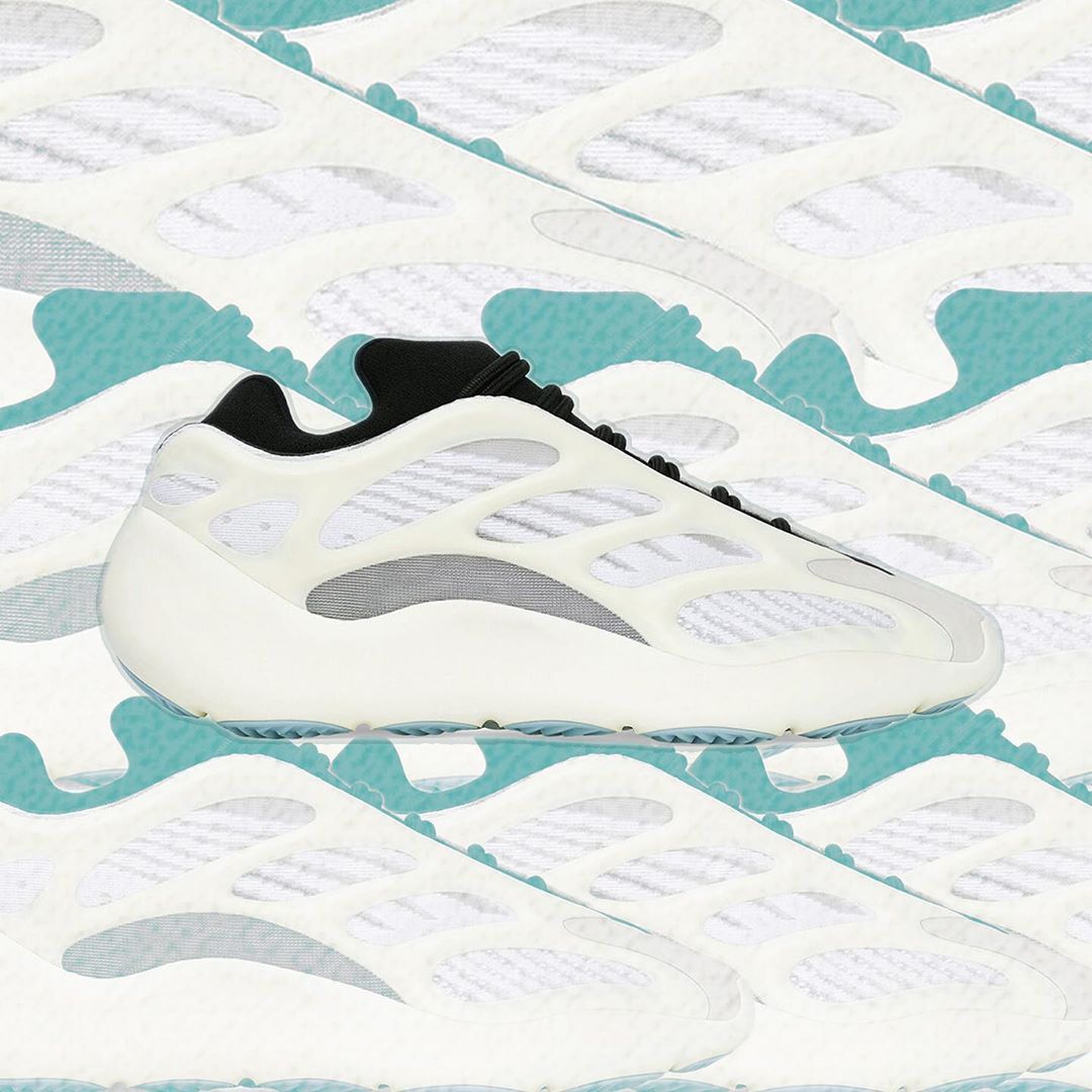 adispecialist's tweet photo. #YEEZY 700 V3: AZAEL
/// 12.23.19 https://t.co/ZeXoQDdo90