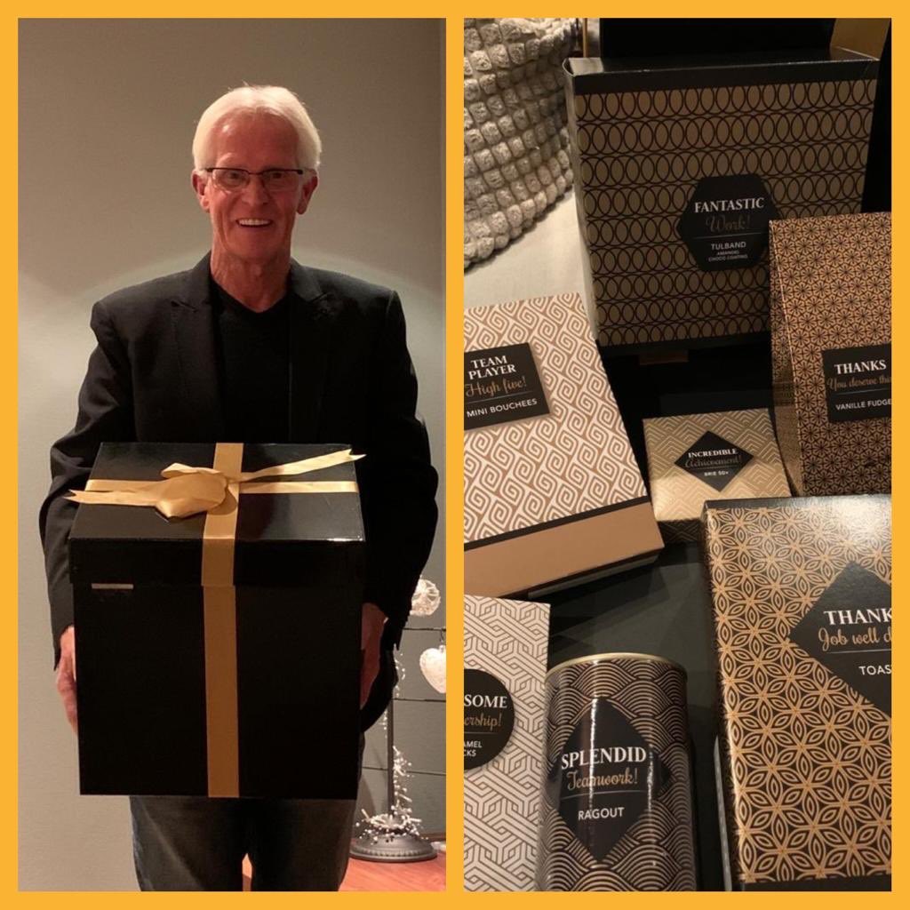 HESBV's tweet photo. Hoe leuk om door een opdrachtgever uitgenodigd te worden voor de kerstborrel en dan een prachtig kerstpakket mee te krijgen! Kees Huipen en team Huipen, uw vastgoed onze zorg ontzettend bedankt, ook voor de fijne samenwerking en het vertrouwen! https://t.co/UM22pJR6Kp