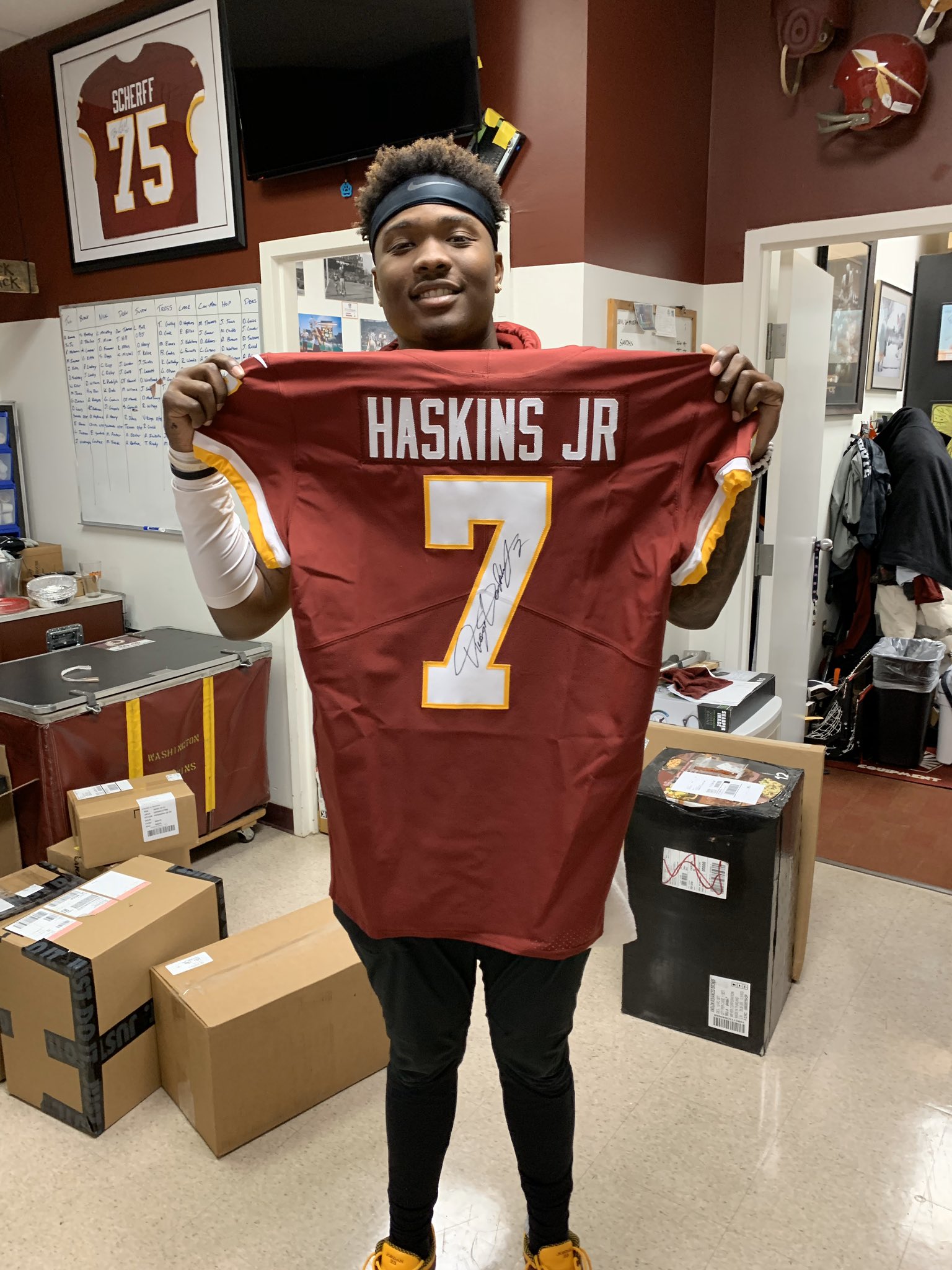 Dwayne Haskins Redskins top Jersey kids hats