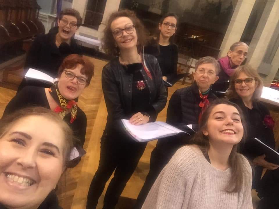 Divinopera_live's tweet photo. Trois beaux concerts de #Noël avec l'orchestre symphonique Alfred Loewenguth, sous la baguette de @NikitaSorokine avant de partir fêter chacun Noël de notre côté !
Jolis moments de partage avec le public
#Concert #concertparticipatif #divinopera #Paris #joyeuxnoel https://t.co/i3YIqbYK2E
