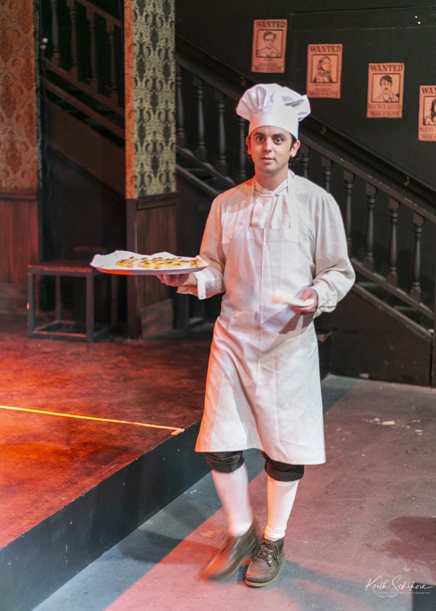 Relish in the crumpety delights that await you at #POCKETS <a href="/sohoplayhouse/">SoHo Playhouse</a>! Just 4 chances left to #catchPOCKETS, starting with tonight at 9 pm! Get your tickets while supplies last: bit.ly/2NXysKx 🤖🎭🤖 #offbroadway #nyc