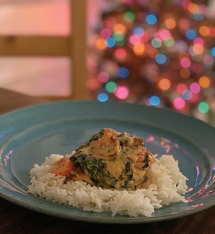 eat_fix's tweet photo. CONGRATULATIONS to our very first FIXer Friday winner, table.4.twoo! This photo put us in the holiday spirit (great-looking πβοΈ) and that means our #EatFIX friends have won a $25 gift card. Order your meals this week, snap a photo + tag us and you could win too! https://t.co/WX2M0ADJNV
