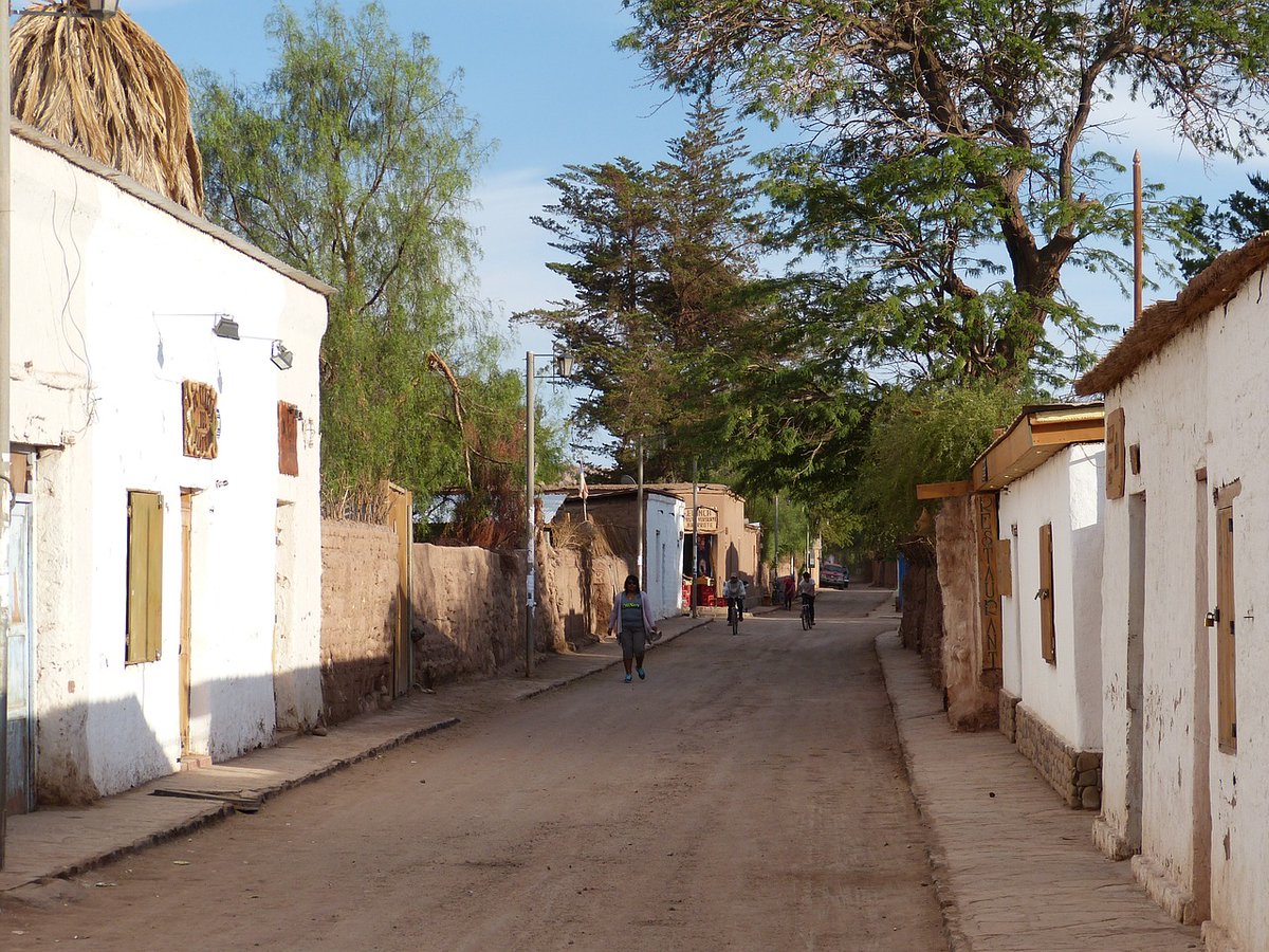 SKB_Geo's tweet photo. Unterrichtsidee zum #fobizzadventskalender (Nr. 14): 
Ich schicke meine SuS gerne in die Wüste. 🌵☀️🌴
Genauer gesagt nach "San Pedro de Atacama" ➡️ https://t.co/ezRwt15Ys0 
Mithilfe von Google Streetview dann Suche nach Hinweisen im Raum: 
(1/2) https://t.co/HBi0TU3EYF