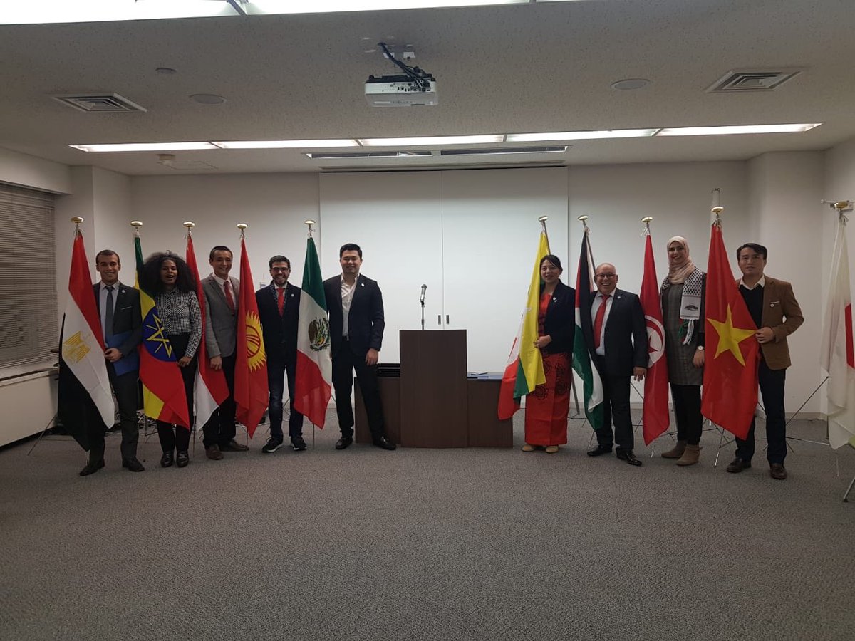 Clúster Para La Innovación Logística de Querétaro tweet media