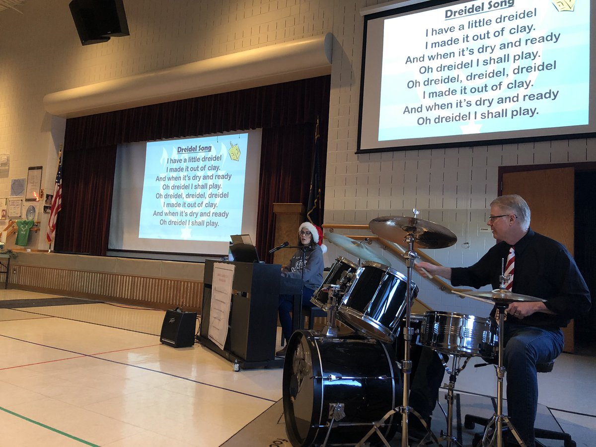 Best gig ever. The Jamison Elementary Holiday Singalong. So much fun rockin’ with Amanda Kelly and the kids!