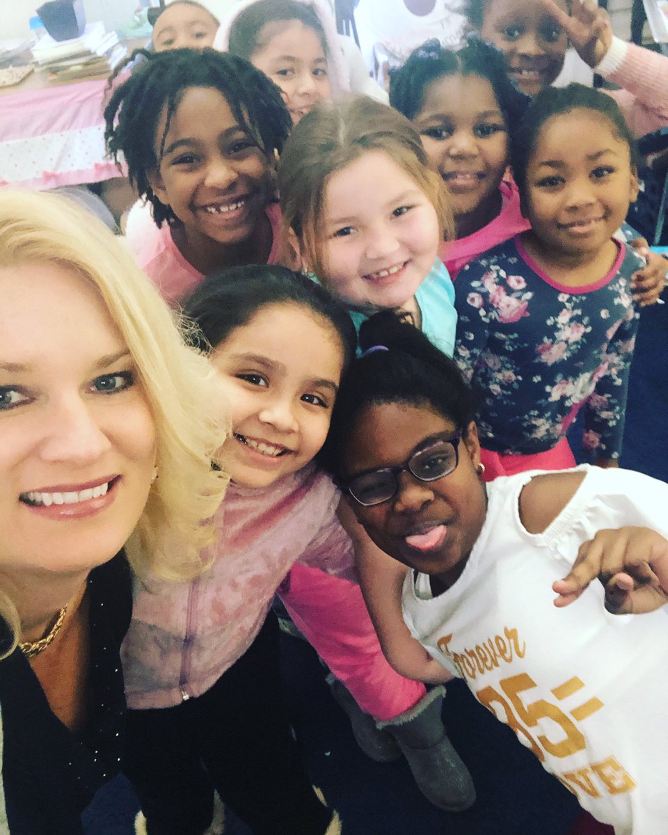 MsMLacombe's tweet photo. Enjoying the last moments of this part of the school year. We will be ready to work and achieve when we return in 2020! #cddolphins https://t.co/krmv7Zuq53