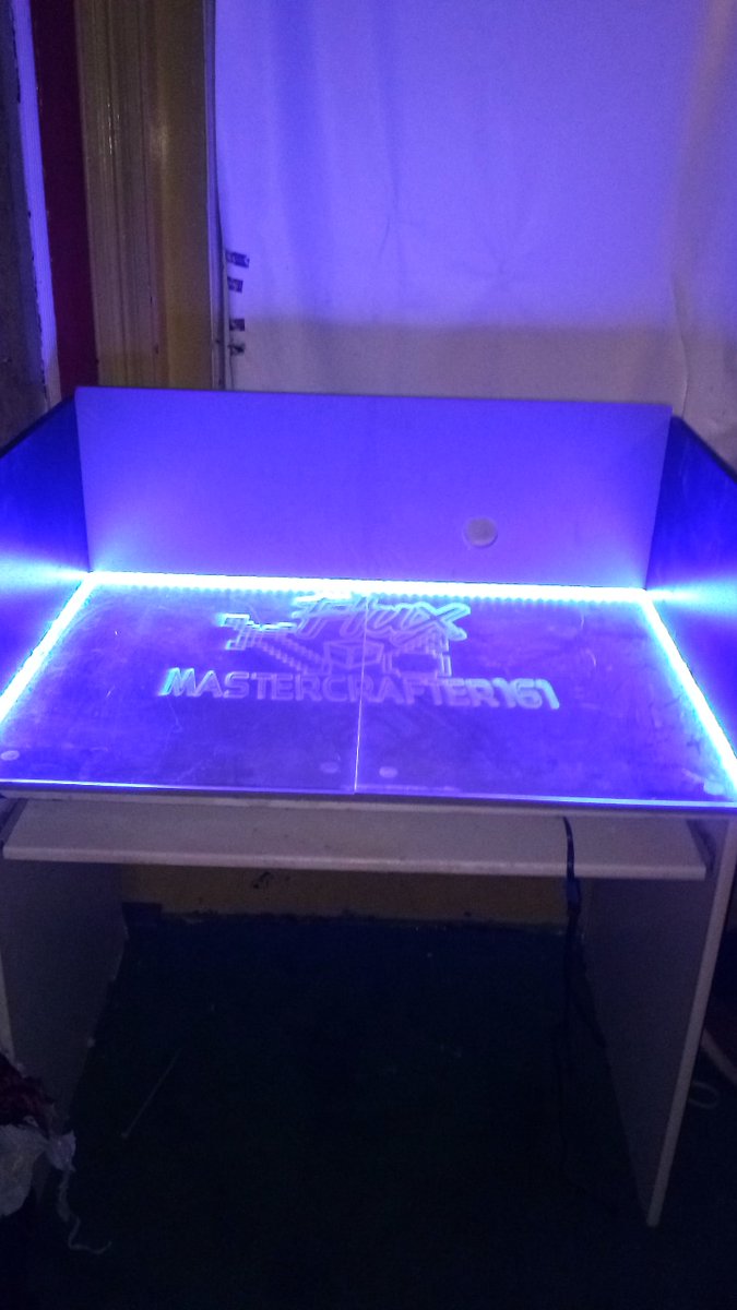 latrell62942692's tweet photo. Just made a custom table with Led lights reflecting on some glass with my fav Minecraft server engraved on it along with my username ;3 

@Grapeapplesauce 
@ShadowApples 
@Ize https://t.co/gzH5sLF2WC