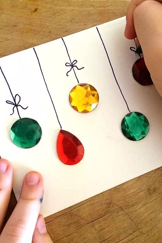 YOUthNanaimo's tweet photo. Last #FestiveFriday before the big day! Check out these simple but festive holiday cards :) https://t.co/am9WOtATao