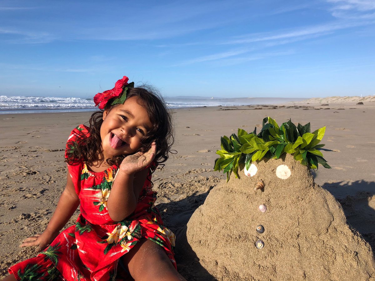 artfullylexi's tweet photo. California Christmas 🎄🌊🎄 https://t.co/aoYCZDrtWF