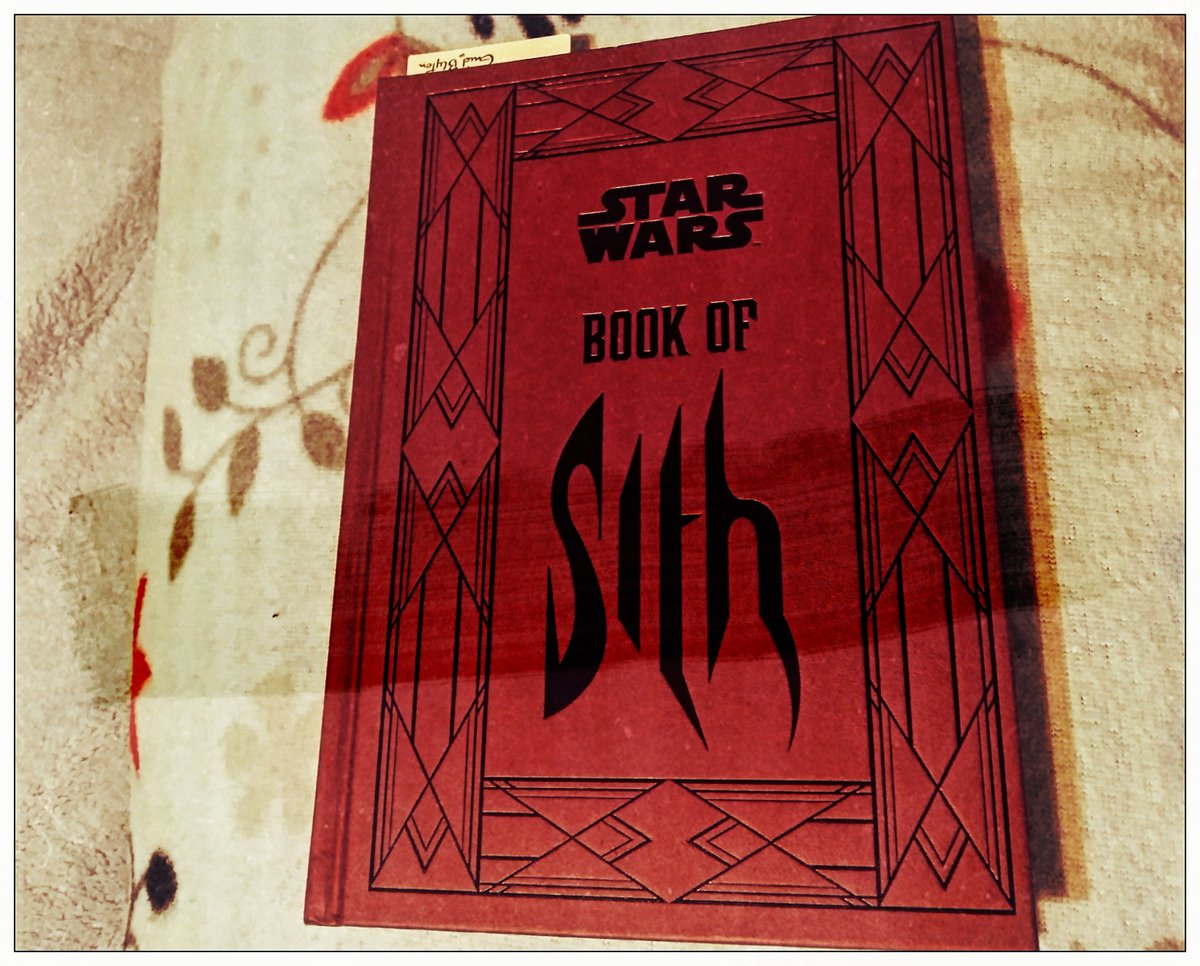 Kasumihuni's tweet photo. This is the only book you need ( ꈍᴗꈍ)

#starwars
#bookofsith #darkside #sith #sithcode #darksideoftheforce https://t.co/LXdqpLwGvT