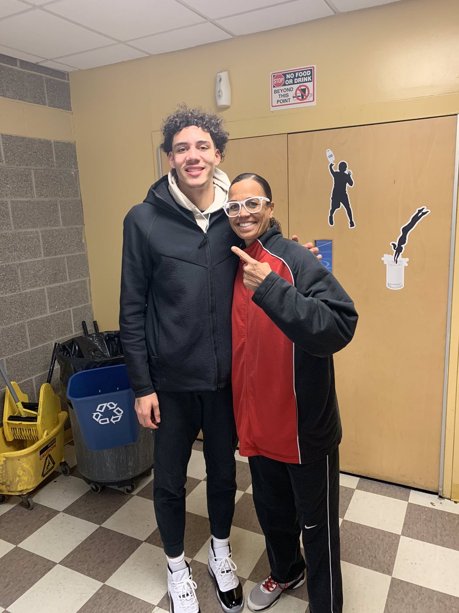ValerieStill1's tweet photo. It’s game time! Had to give my little Camden bro and future  @UKAthletics  #UKBasketball star, @lanceware12 a s/o before #TheHigh first game of the season... carrying on the legacy of #12!! #YouwantTheHigh #YouGotTheHigh #BBN https://t.co/DQiG15sOBi