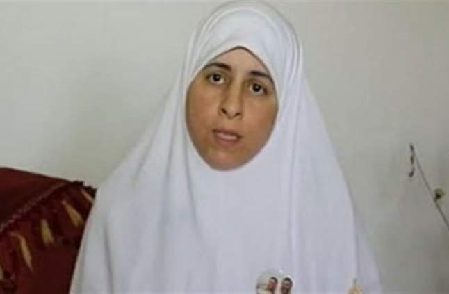 AmrAmr63362175's tweet photo. "النديم": أنقدوا عائشة الشاطر من القتل العمد في محبسها الانفرادي 

طالب مركز النديم لمناهضة العنف والتعذيب السلطات المصرية بنقل السيدة عائشة خيرت الشاطر، 39 سنة، فورا إلى مستشفى متخصص لعلاجها من الأنيميا الخبيثة وفشل نخاعها الشوكي اللذان أصيبت بهما في محبسها الانفرادي 
يتبع https://t.co/L62YUl3irE
