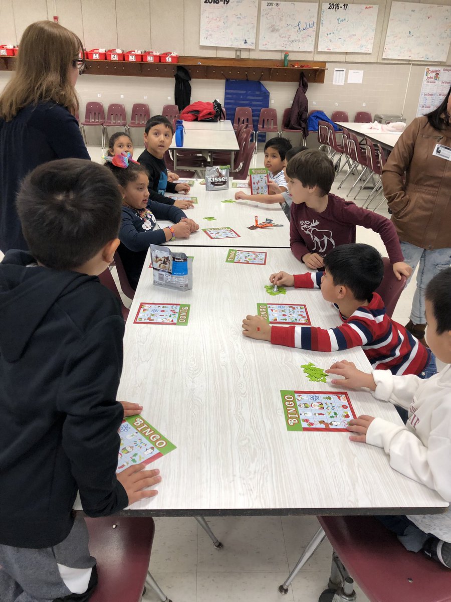 OlleyLane's tweet photo. We had a blast at our first grade winter party! https://t.co/znSudJmNEB
