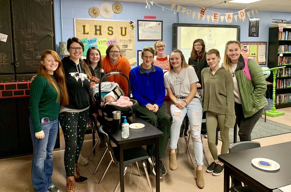 LauraLatall's tweet photo. Emmalynn and I popped in today to see my beloved seniors for their last day of Literary Adaptations!! Some of these delightful people will return next semester for a semester of Shakespeare (I wish I could say βall!β) β€οΈ #lastdayselfies @KevinGLowery #lhsbuzz https://t.co/alnMhMABub