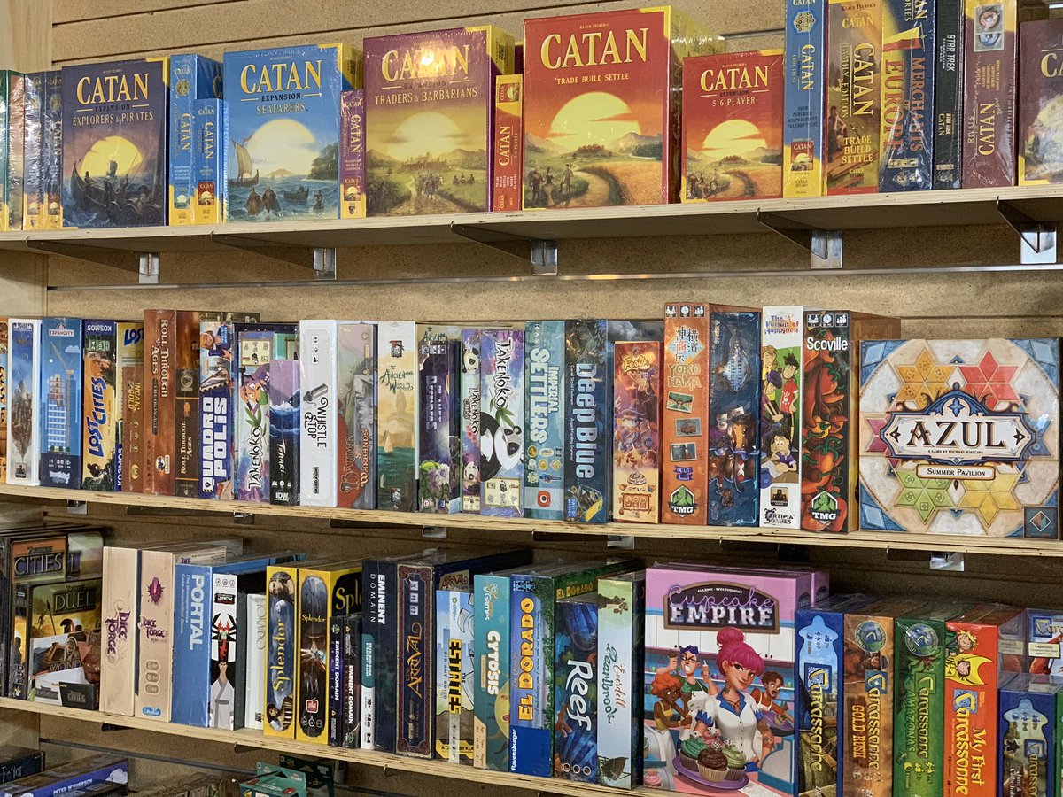 gamegiantfargo's tweet photo. If you still need a few last minutes gifts or just getting started on your holiday shopping (like me🙋🏽‍♀️), our shelves are still stocked with our favorite gifts! ☃️

Game Giant &amp; VINYL GIANT hours until Christmas...

Fri &amp; Sat: 10a-10p
Sun: 11a-5p
Mon: 10a-10p
Christmas Eve: 9a-3p https://t.co/hOB62KHQrA
