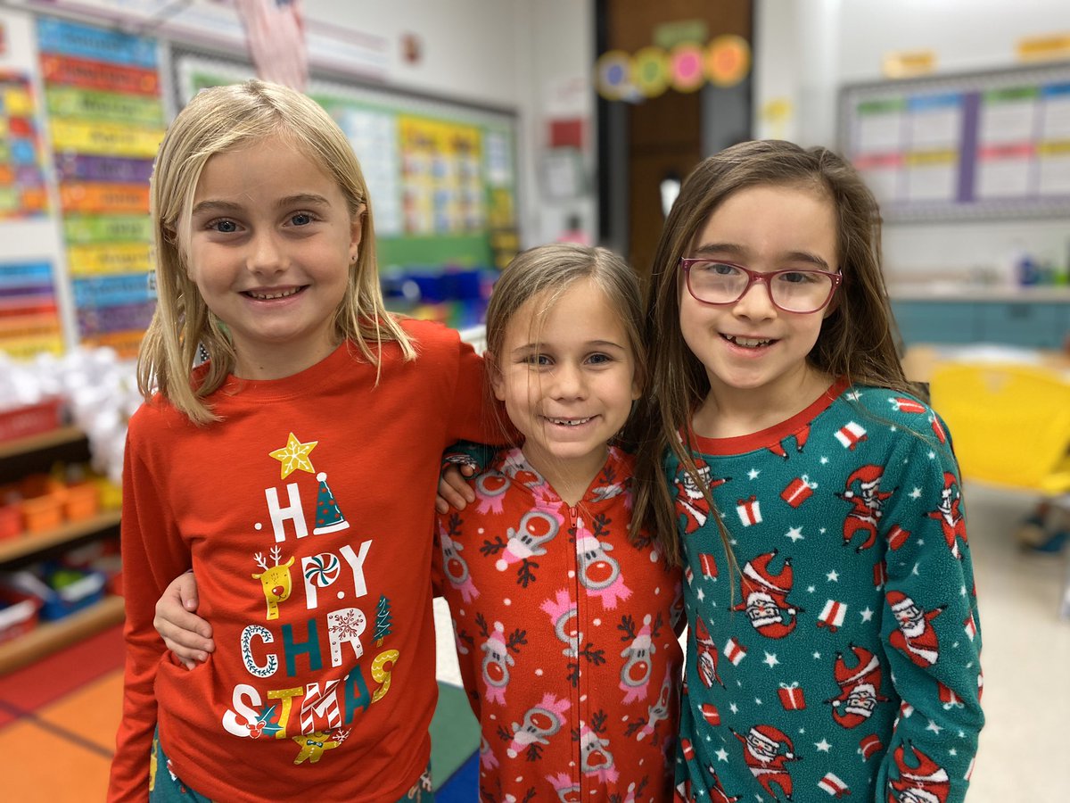 lizziechalpan's tweet photo. & just like that, we are halfway through the school year. I hope all my 2nd grade families enjoy this winter break! ❄️☃️ #CCEisThePlace2Be https://t.co/RfNvjcLORE
