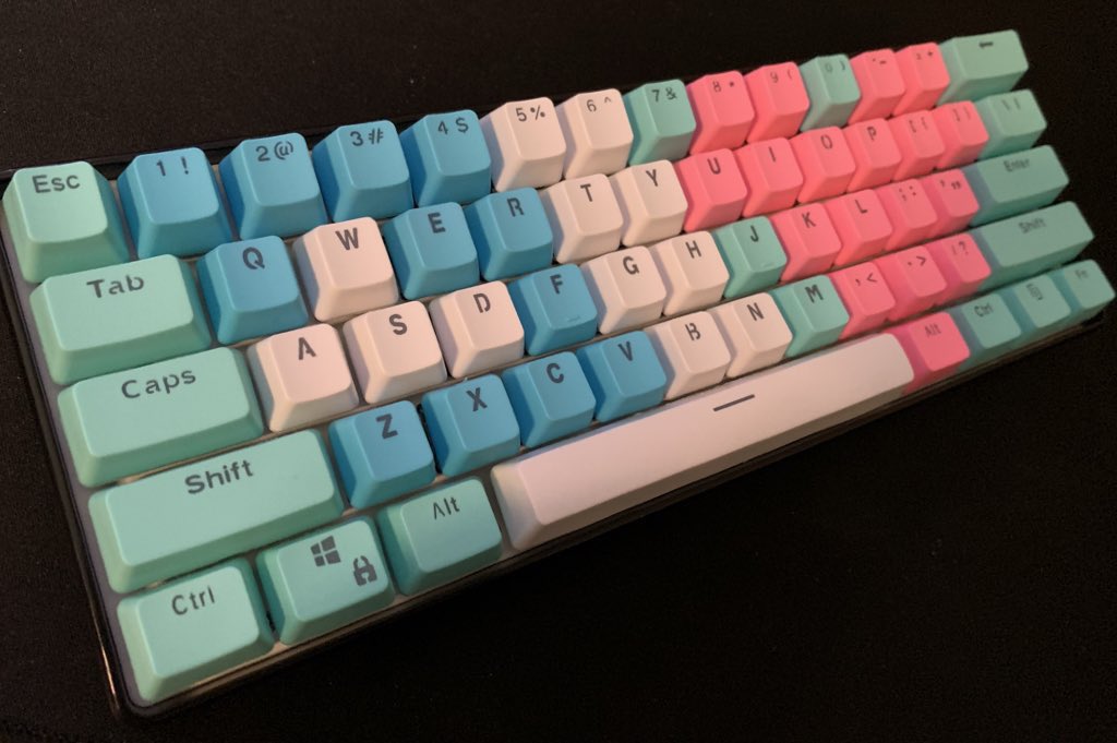 AlpheriorKeys's tweet image. 🚨  HUGE #Giveaway   🚨
◤◢◤◢◤◢◤◢◤◢◤◢◤◢
 
💝3 Keycap Sets, 3 Different Winners💝

🔥We've partnered up with Mendou to give out 3 of our Best and most popular Colorways. 🔥

- Retweet &amp;amp; Like 
-Follow us &amp;amp; @AggroMendou 

Winner Chosen in 2 Weeks! 
Good Luck💖