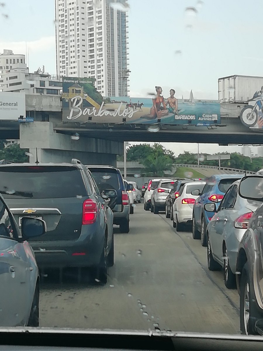 Miss_Nieves's tweet photo. @ENACorredoresPA inaceptable que uno tenga que pagar por tranque. Deben de habilitar un retorno en caso de una emergencia.
@Traficologo1 https://t.co/jKgIUoNYG0