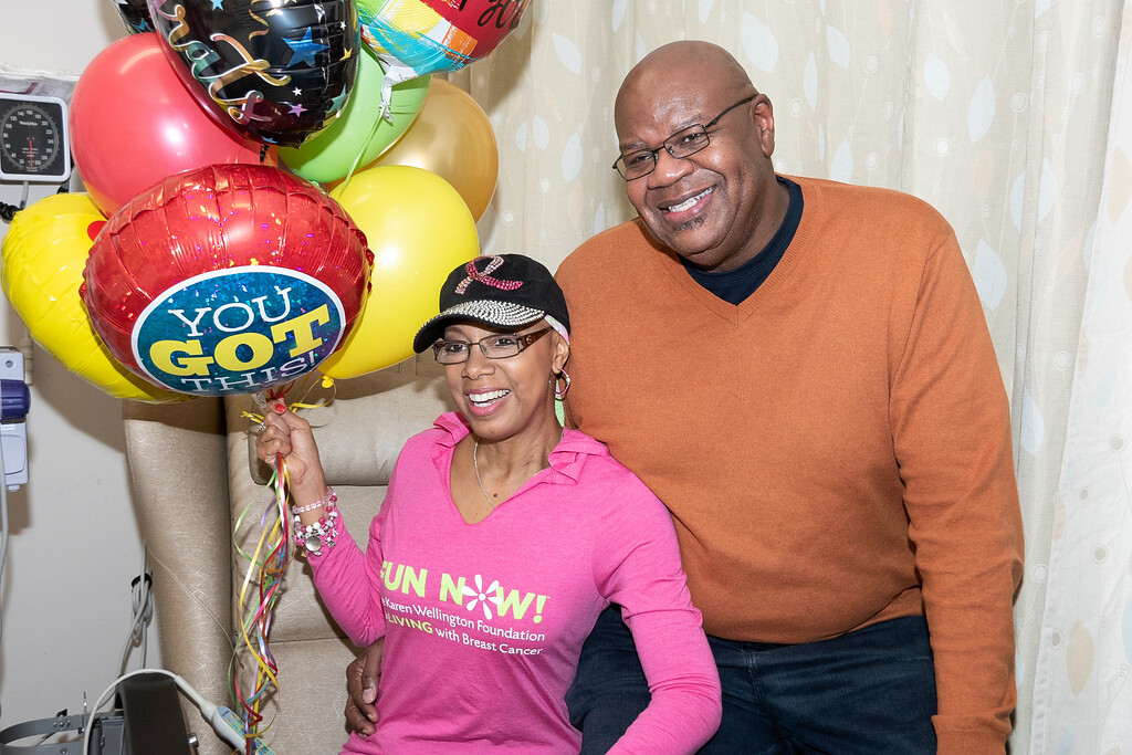 uc_health's tweet photo. Today, surrounded by friends, family and her care team, @Sherry_Hughes completed chemotherapy at the UC Cancer Center. All patients who complete this journey ring a gong to mark this milestone. Congratulations, Sherry! https://t.co/awEgY2ZEGq