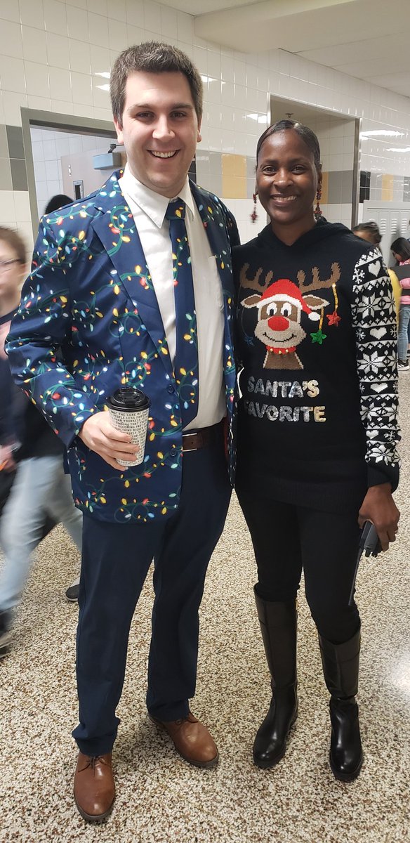 Samuels_FCPS's tweet photo. Now this is a nice festive jacket. This is how you celebrate. You are awesome Mr. Koogle. #wfmsrocks https://t.co/f3gBpkWrJn