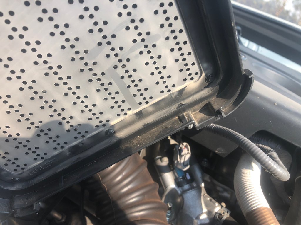 Hi <a href="/Toyota_Aus/">Toyota Australia</a> . Can you confirm that "fine dust" bypassing the air filter of a new #prado is "ok" and will not harm the engine because it is burnt in the combustion process as explained to your dealer network and subsequently to customers. 10000km first service. #toyota