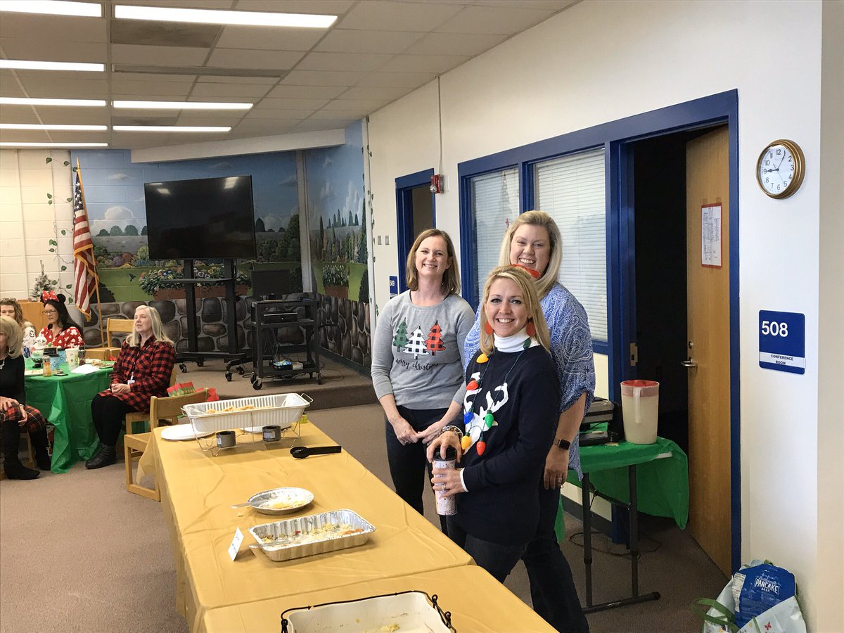 TorbenRoss2's tweet photo. We have the best PTO!!! Christmas Breakfast for the Robinson Staff!!! https://t.co/ObylmXvLj1