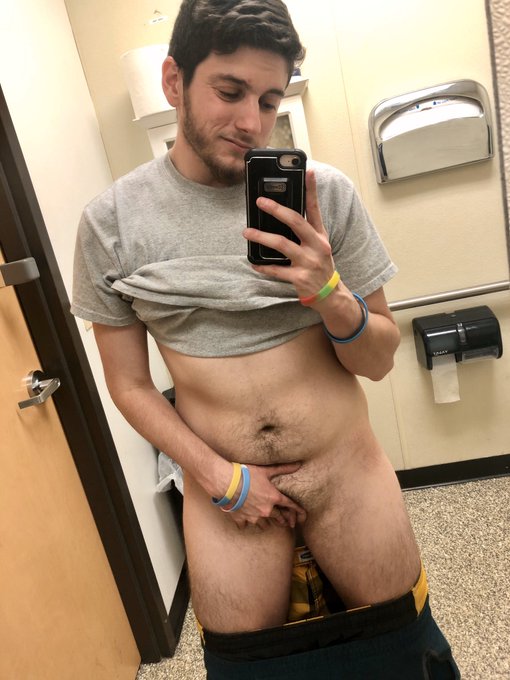 When you get so horny and hard at work, you have to take a quick bathroom break. #ftm https://t.co/a<a href="/tag/ftm"class="tags"><span>#ftm</span></a>