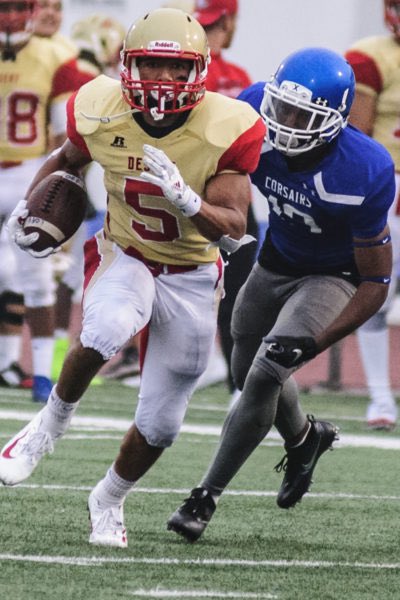 bradleybowlin10's tweet photo. Blessed to recieve my 3rd offer from The College of the Desert🏝🏝 @john_humphries9 @soneworleansbra https://t.co/a4xpd3IS02