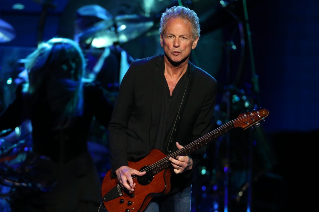 Lindsey Buckingham Announces First Concert Since Open-Heart Surgery studio-a-recording.com/lindsey-buckin…