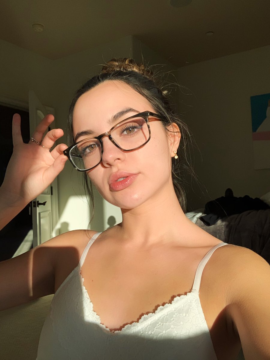 VanessaMerrell's tweet image. ♡