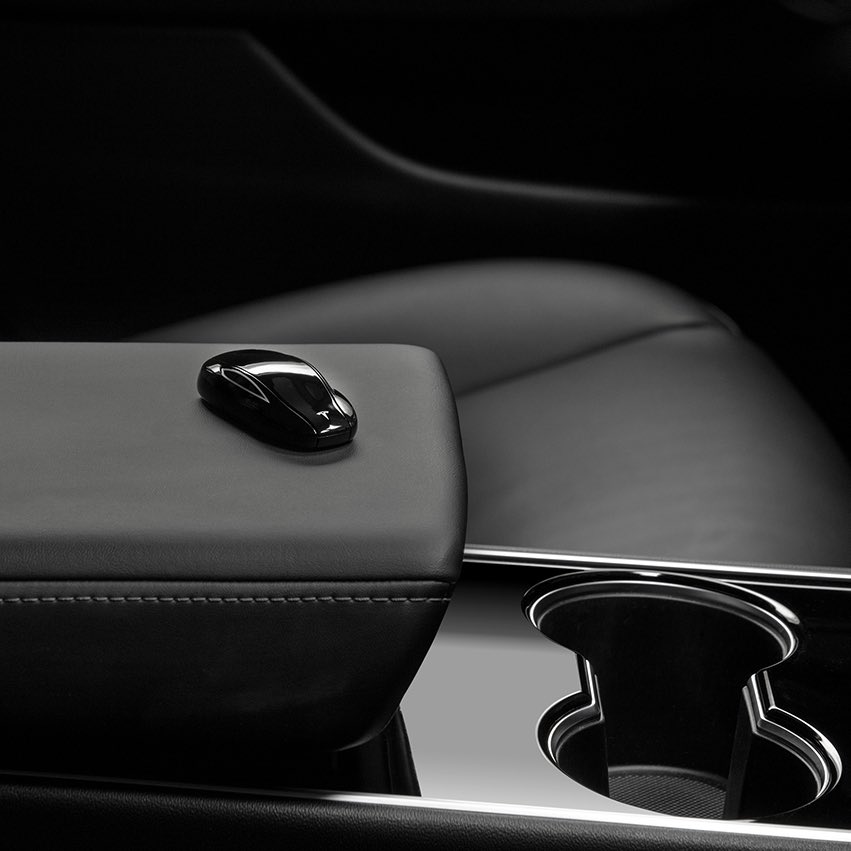 StephenPerreira's tweet image. Who wants a Model 3 key fob for Christmas? Passive entry version too! 

Retweet this and follow us for a chance to win

Winner picked in 5 days