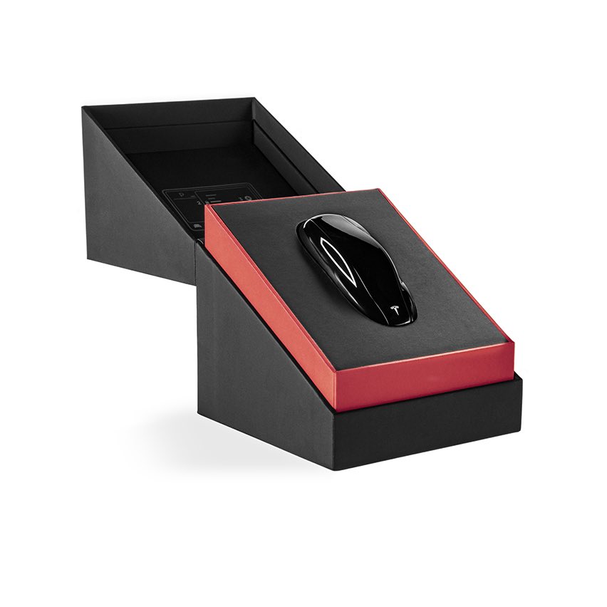 StephenPerreira's tweet image. Who wants a Model 3 key fob for Christmas? Passive entry version too! 

Retweet this and follow us for a chance to win

Winner picked in 5 days