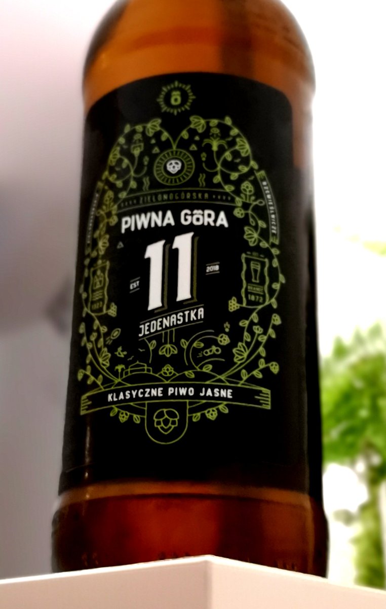 Piwna_Gora's tweet photo. 11stka spojrzała dziś na nas z góry. Nie potrafimy się gniewać 😄 #piwnagora #piwo #niepasteryzowane #niefiltrowane #rzemieślnicze https://t.co/zeF7CWkiw7