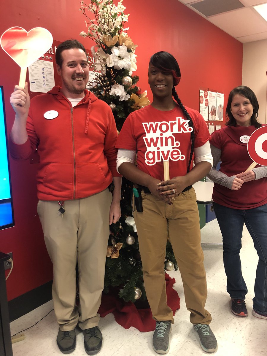 Congratulations to our second winner, Marleah! We are so happy to have you on our team. #WorkWinGive #WorkSomewhereYou❤️ #t2016 @ArynSmith68 @I_Tob26 @santuccicm <a href="/TgtTJ2016/">TJ Salerno</a> <a href="/erikmm07/">Erik Moore</a>