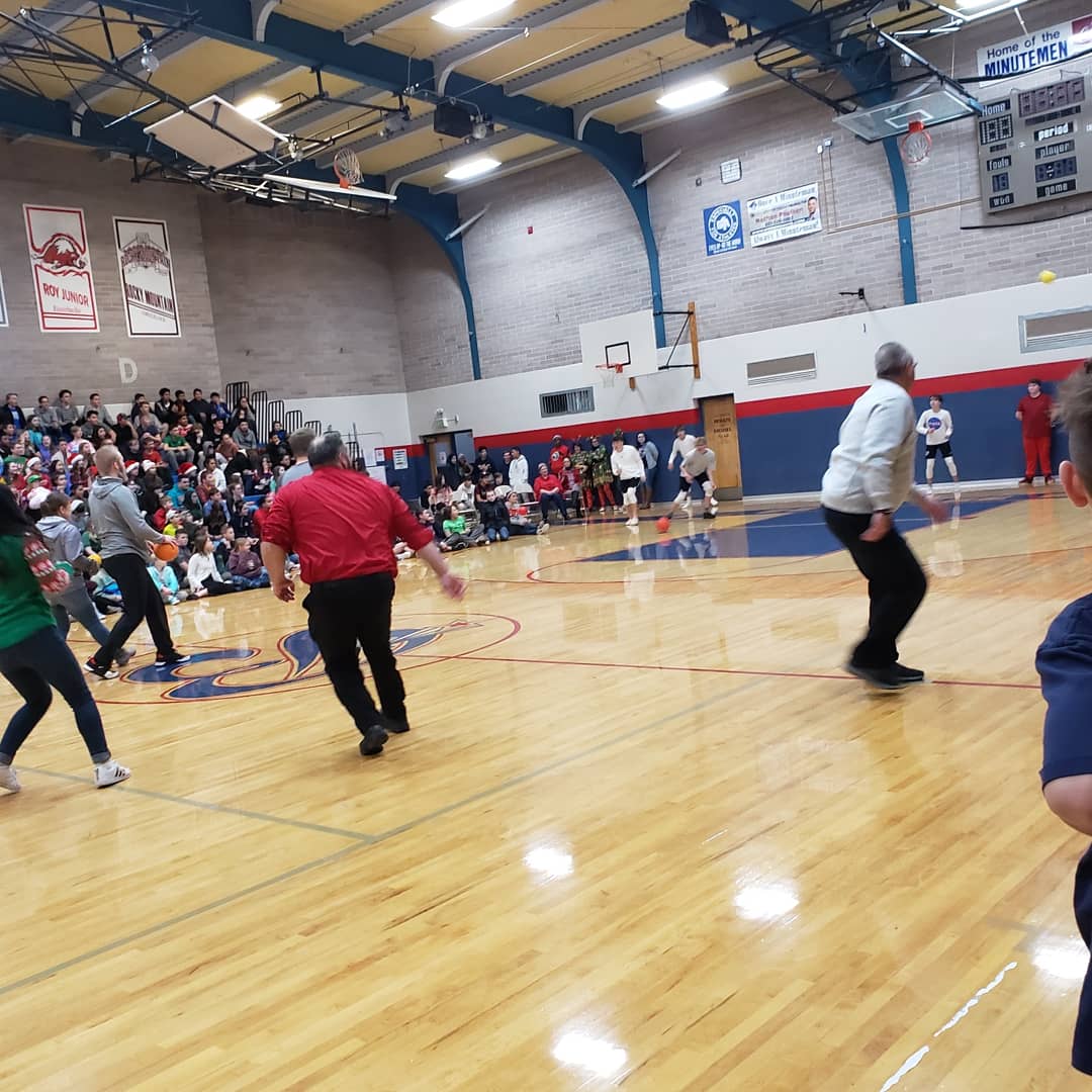 THBellJrHigh's tweet photo. Have safe and wonderful winter break, Minutemen. https://t.co/LpDDYUtS8P