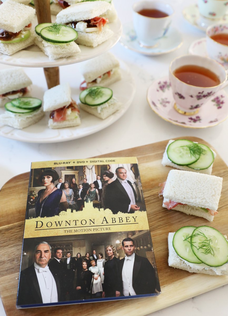 WeekendCraft's tweet image. Need a last minute Christmas gift?! Have a @DowntonAbbey fan on your list? Head to @Walmart Walmart and purchase the new release of Downton Abbey DVD today! bit.ly/2X6x1Oj or bit.ly/2Z5QBeq #DowntonAbbeyAtWalmart #Pmedia #ad