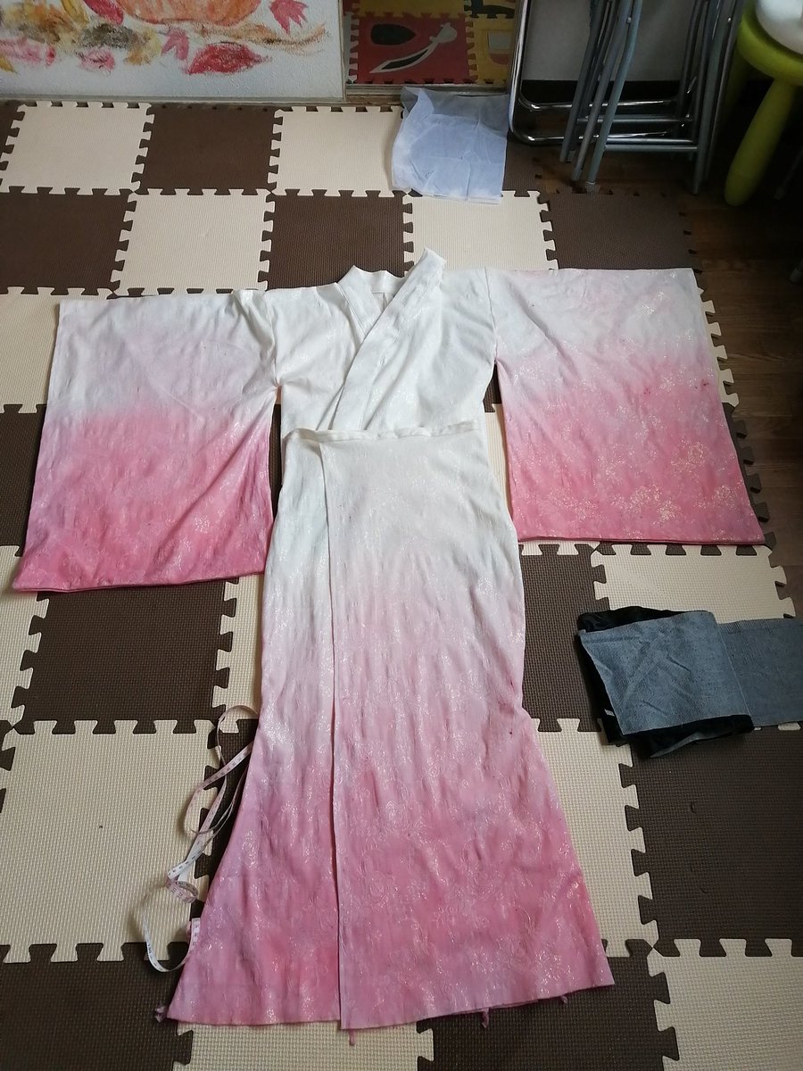 astelleciaskye's tweet photo. It only occurred to me that I should have bought a yukata and modded instead of doing everything from scratch after seeing other cosers at gbfest....#foraccuracy 疲れた😭 https://t.co/m7IXZ3sW4W