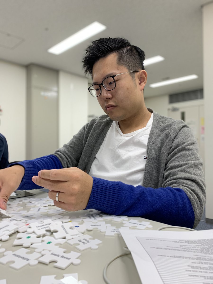 AliveWorkshop's tweet photo. Concentration! #jigsawdiscoverytool #whoami https://t.co/ZF3WPLb43p