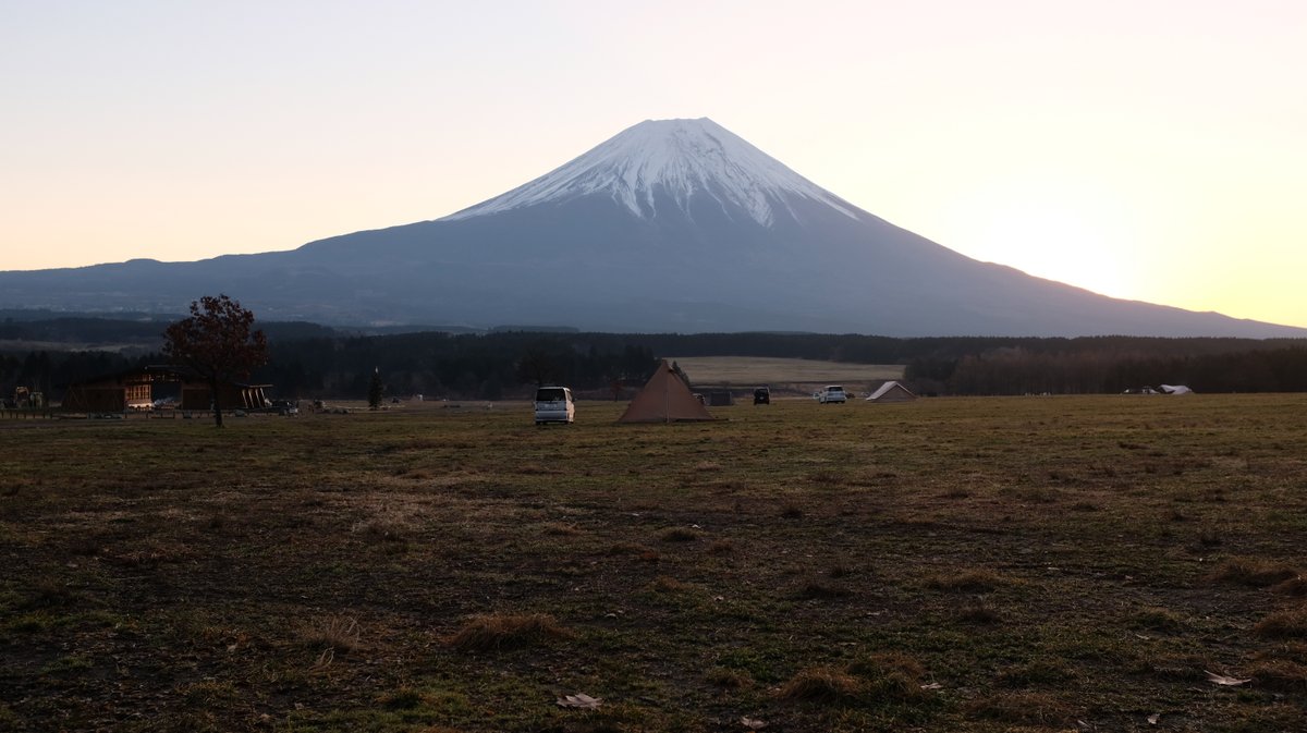 A レネス Pa Twitter ゆるキャン の聖地巡礼で 浩庵キャンプ場 ふもとっぱらキャンプ場 撮影してきた 今回の冬キャンプは防寒対策をしっかりしたから 気温５ くらいでも快眠 やはり ２週目データだから攻略法を実践出来た ゆるキャンd 聖地巡礼