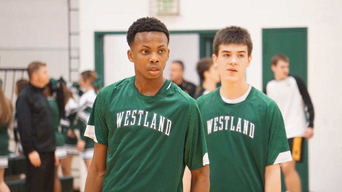 Intriguing Prospects from Upper Arlington's 62-46 win over Westland:
• <a href="/Quinncorna1/">Quinn Corna</a> 
• @mentenmann33 
• <a href="/ericpanning/">Eric Panning</a> 
• <a href="/FlossyFredo/">MT Fredo 💰🚯</a> 
• <a href="/SohnMcgee/">Sohn4McGee</a> 
• <a href="/drew_panning/">Drew Panning</a> 

🔗 prephoops.com/2019/12/intrig…