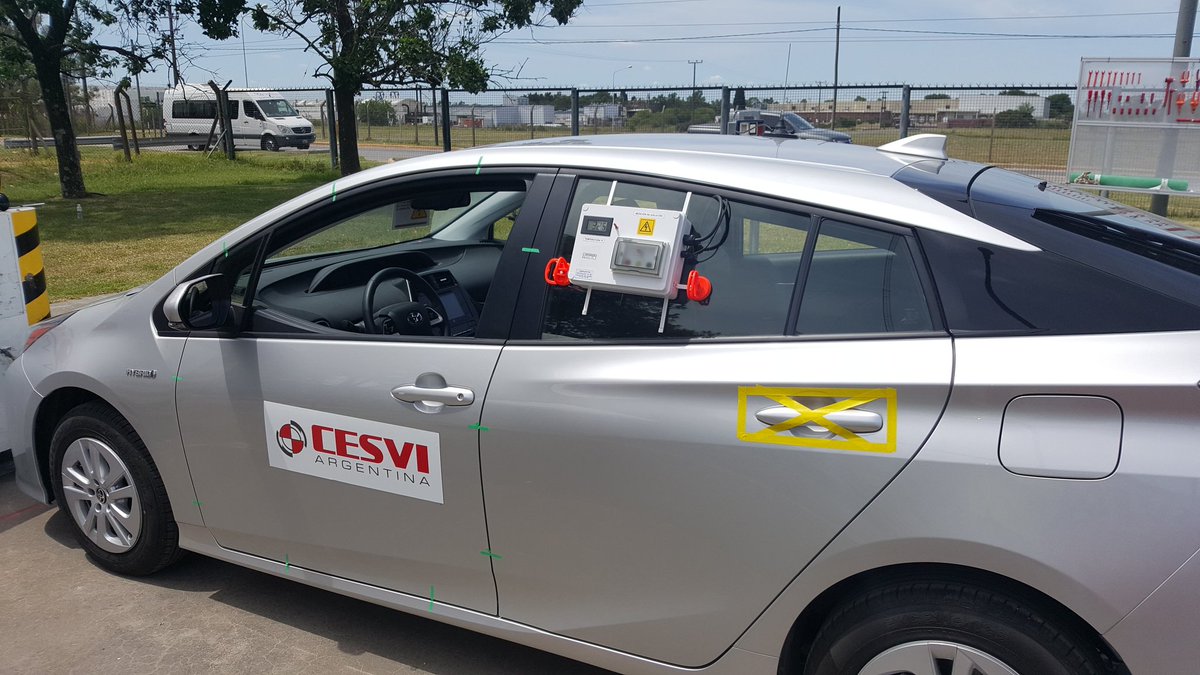GabrielZanetto's tweet photo. Esta semana en @CESVI se  analizaron  las condiciones de seguridad en la prueba del impacto del Toyota Prius #TOYOTA , @ing_unlp  #CentralFOXNitro #FS3 https://t.co/RKzx8R1YF5