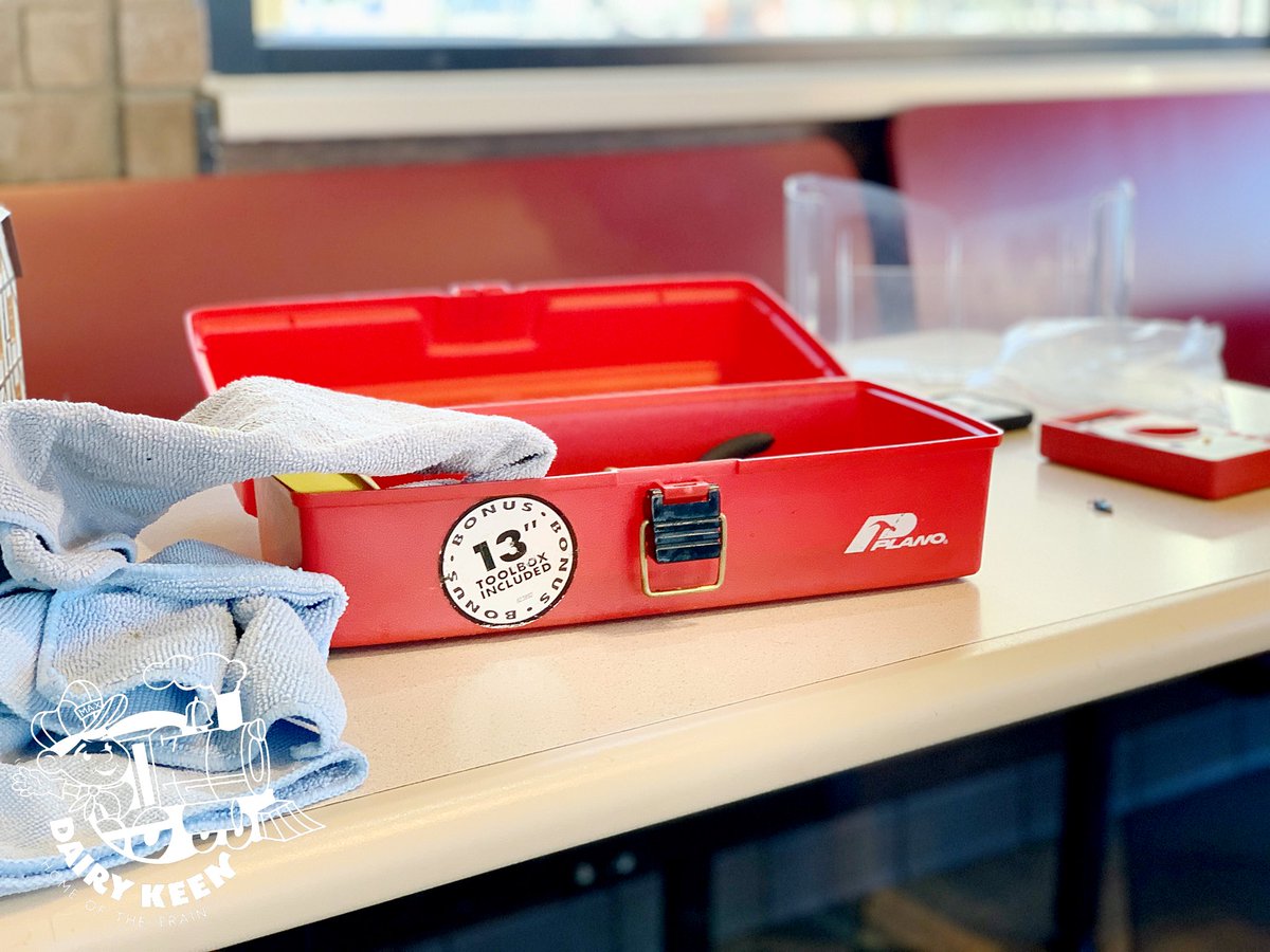 Working hard cleaning and repairing the train for the holidays! We hope to see you soon at the Dairy Keen!
#midway #foodie #yummy #hungry #delish #homeofthetrain #dairykeen #hebercity #utah #parkcity