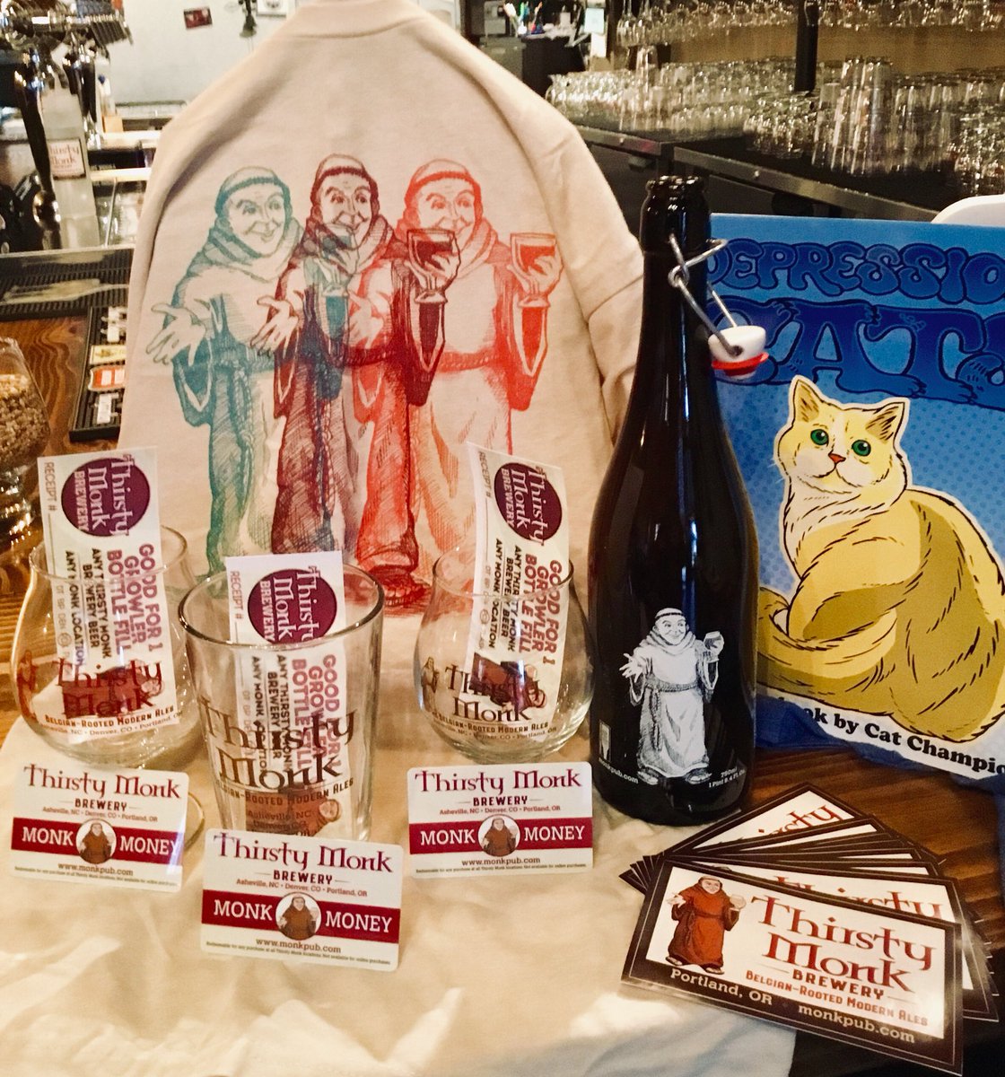A gift for them and a gift for you. Enjoy a cold one while shopping for your loved ones. We have growlers, glassware, shirts, hoodies, gift certificates and local art. 
.
.
.
#monkbeer 
#pdxshopping
#pdxholidays  
#beershopping