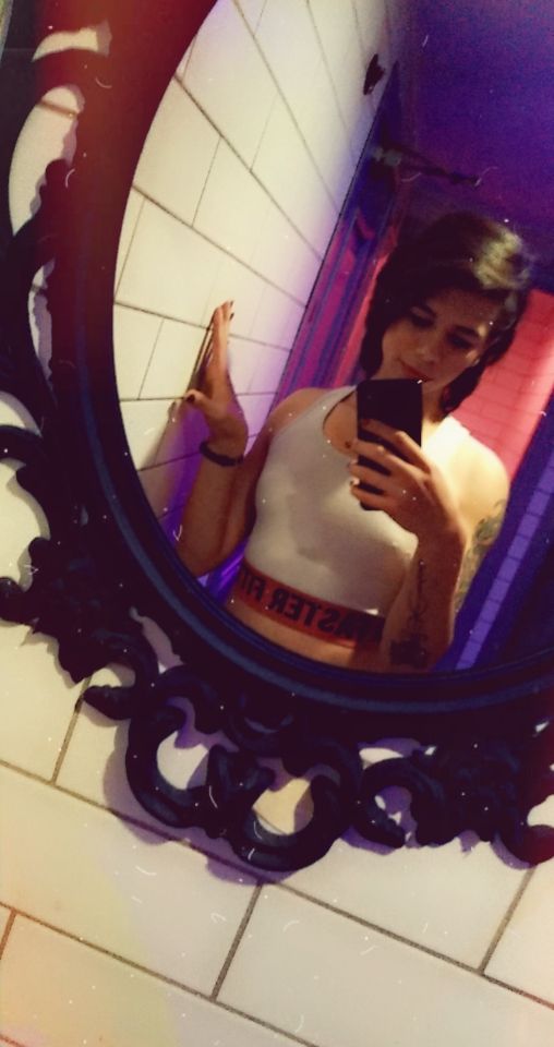 Slm ben berk yerim Kurtköy de yaşım 18 oldu bitti yok😜😜
🐿️🐿️0534 677 07 91
#sultanbeylitravesti