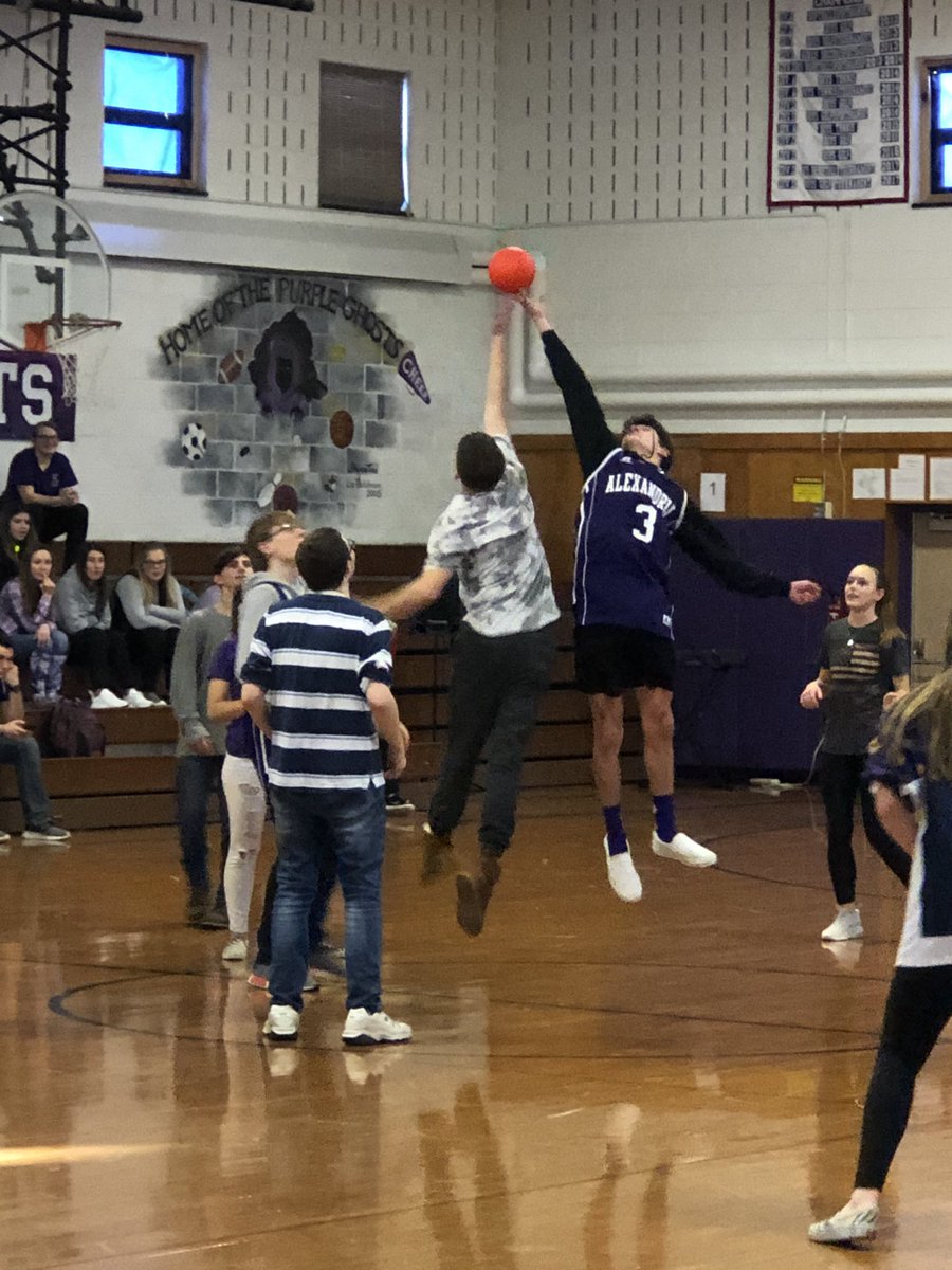 saintadmin's tweet image. ACS celebrated our winter athletes and musical cast today at our winter pep rally.  Good luck to all our teams that are playing this holiday break! #acsghosts @ACSDghosts